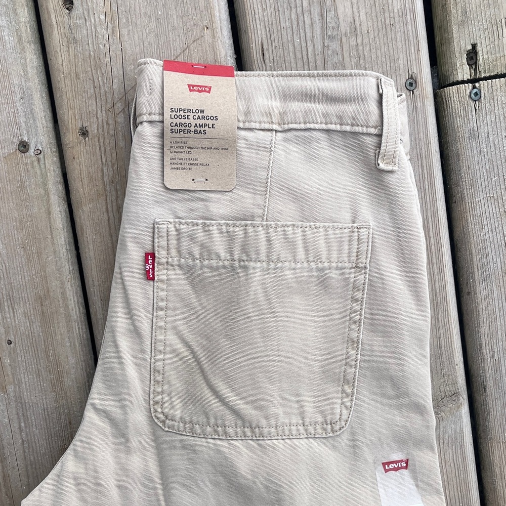 NWT Levi's Super Low Loose Cargo Pants Size 28/32 - Picture 5 of 11
